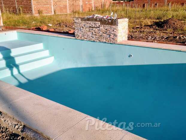 Piscina en Glew